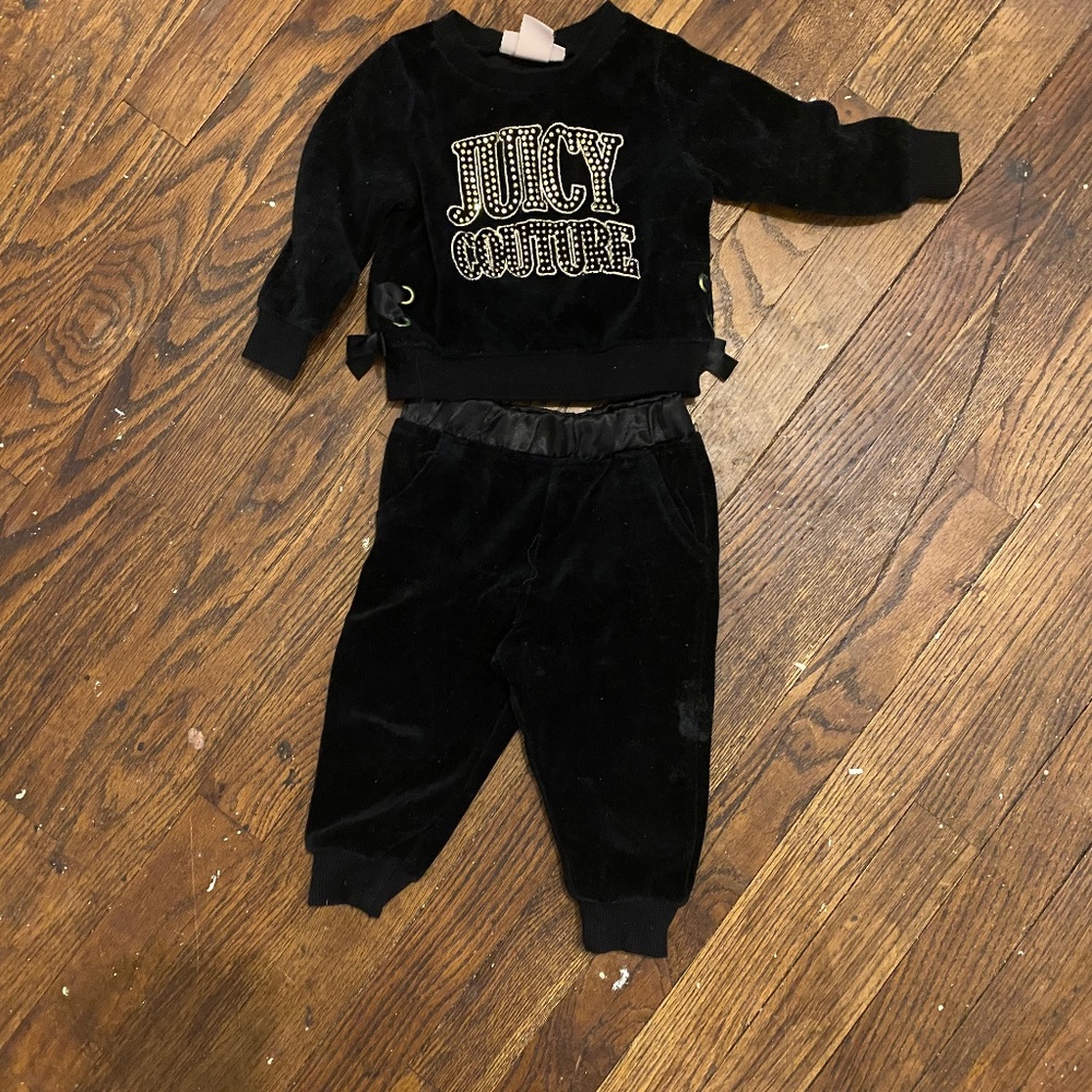Juicy Couture Velvet Two Piece Sweatsuit - 3-6M